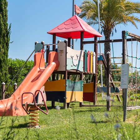 Vale Da Lapa Village Resort Carvoeiro  Buitenkant foto Playground in Spain