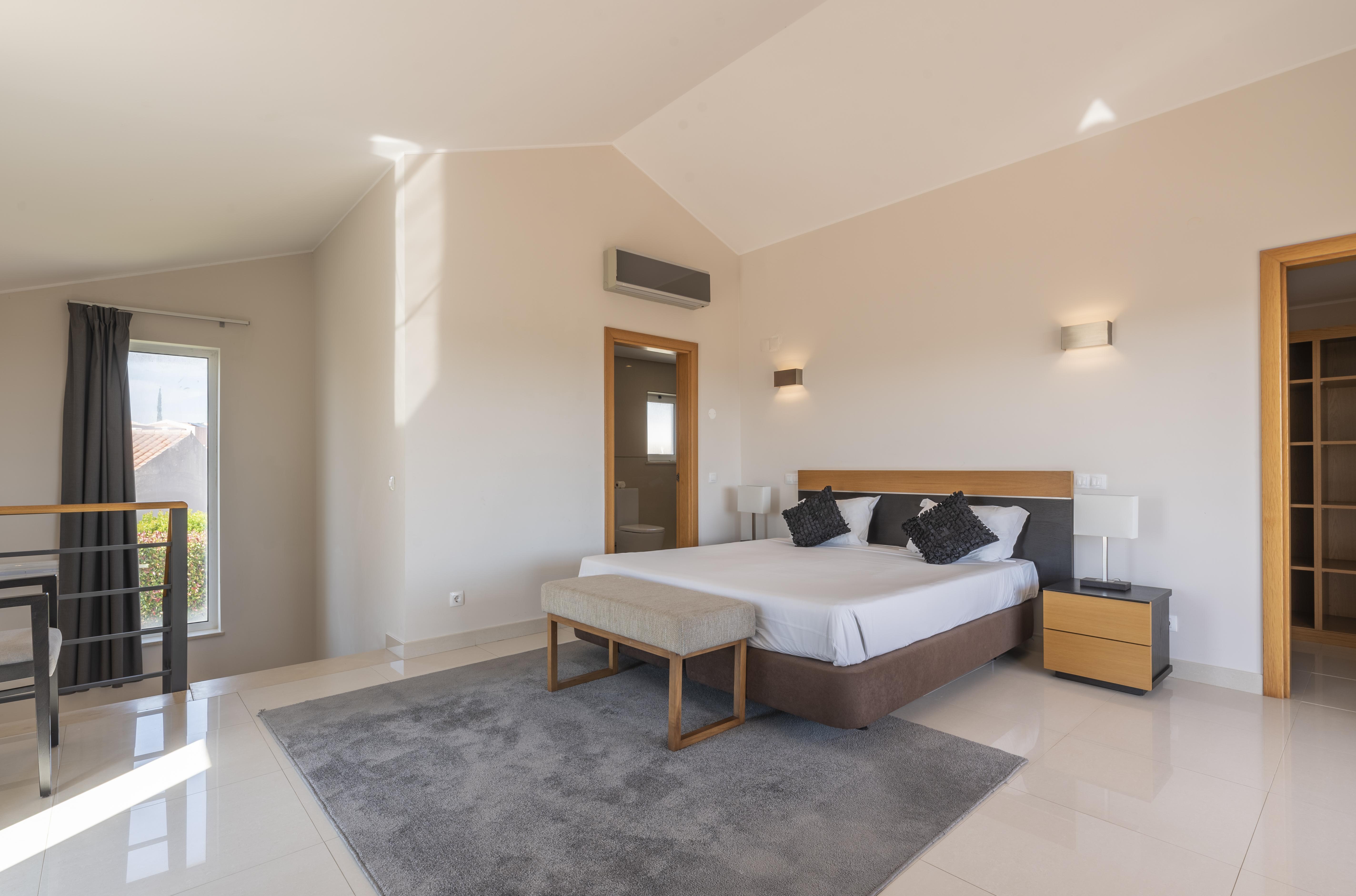 Vale Da Lapa Village Resort Carvoeiro  Buitenkant foto A bedroom in a house
