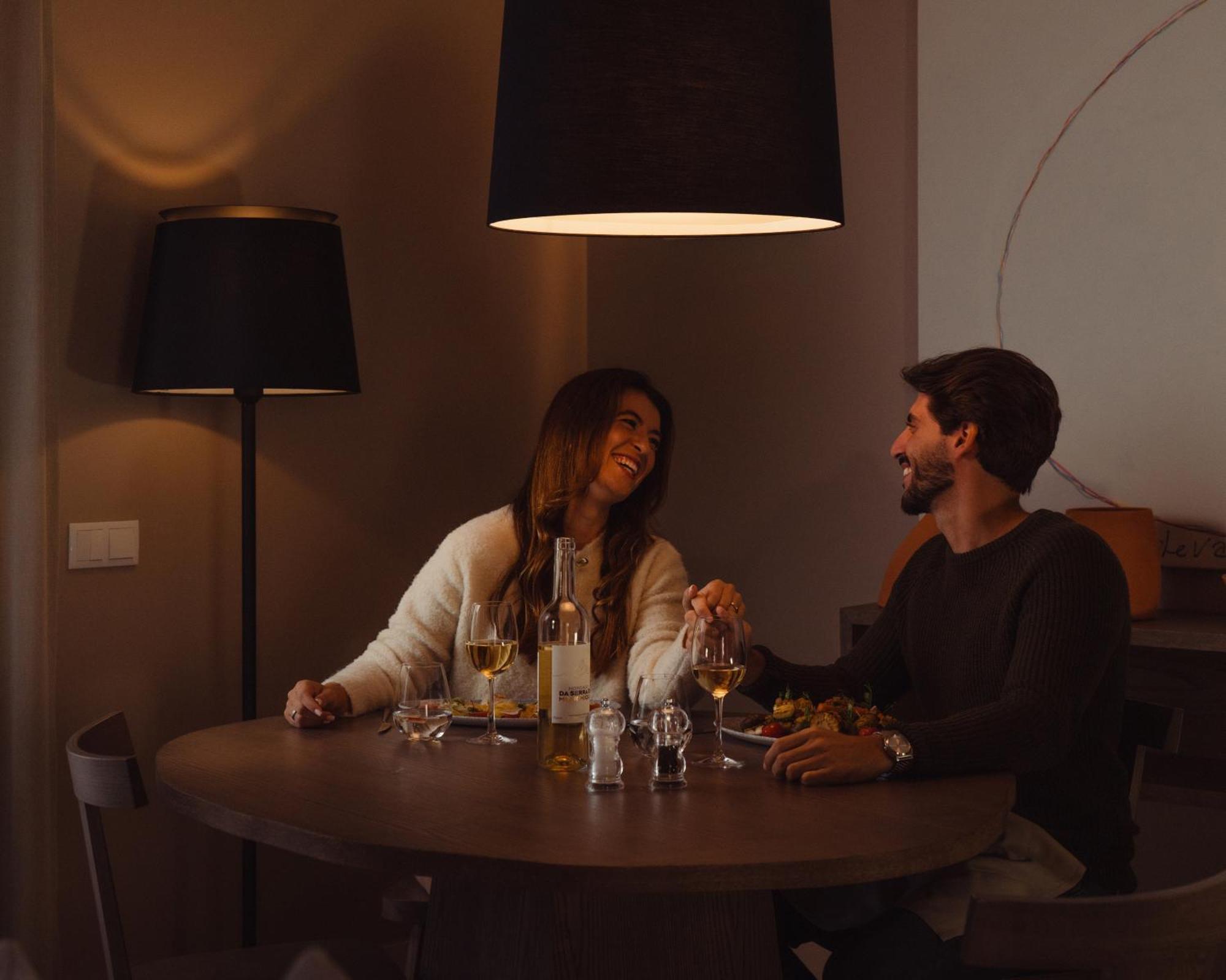 Vale Da Lapa Village Resort Carvoeiro  Buitenkant foto A couple dining at a restaurant